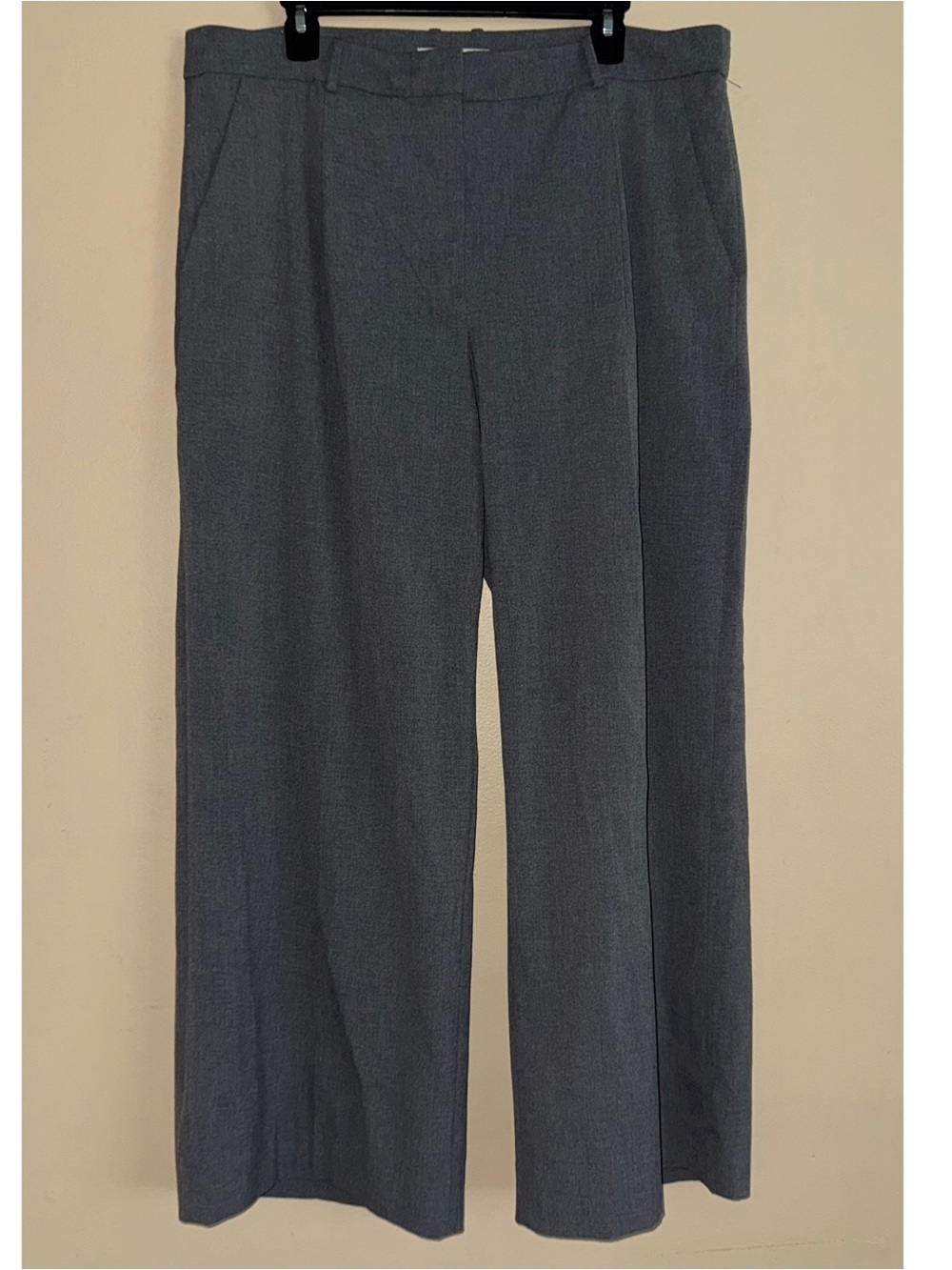 Abercrombie & Fitch Gray Women’s Trouser Pants High Rise Size 32R (Runs Large)